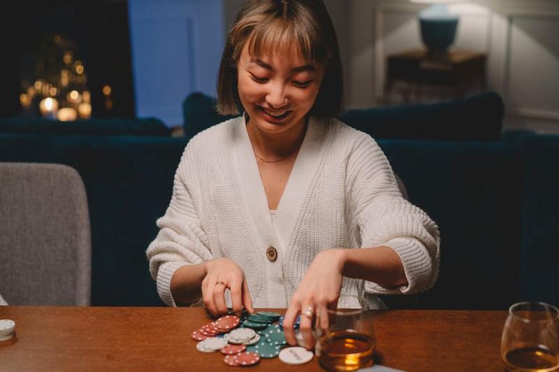 chắn trực tuyến Debet